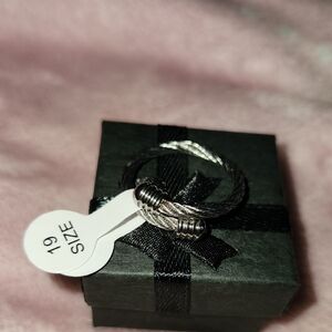 Twisted Two-Tone Cable Ring - Black & Silver Stainless Steel
